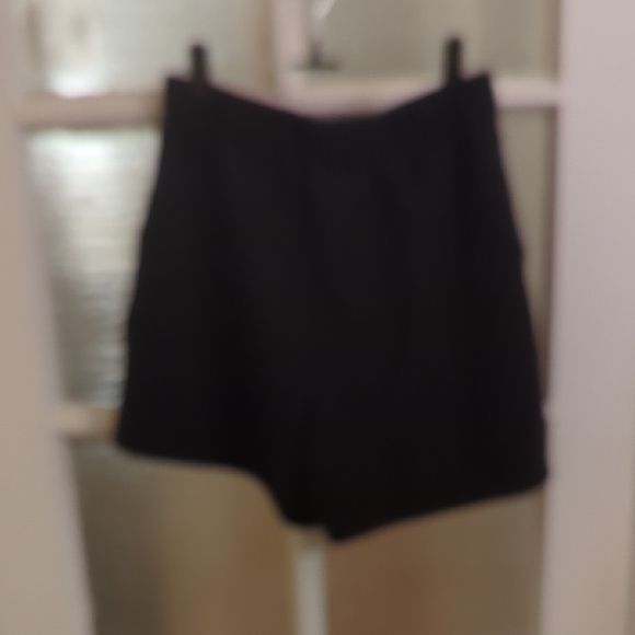 SPANX High Waist Black Shorts - Picture 3 of 3